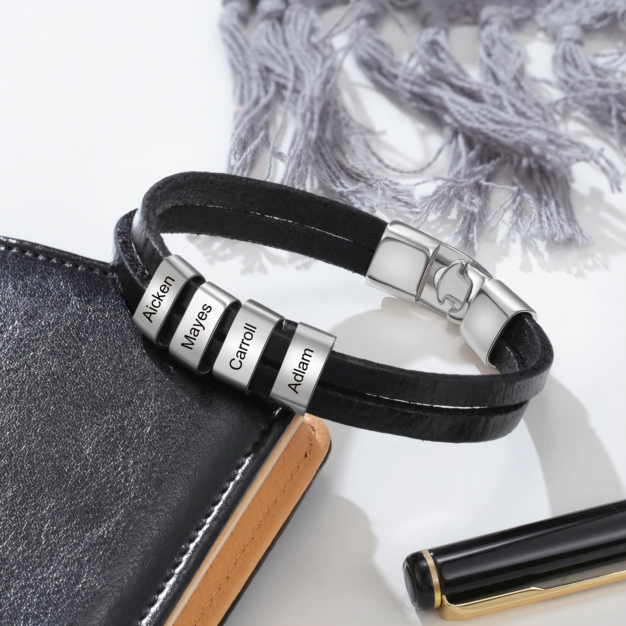 Leather Charm Bracelets Black / Brown